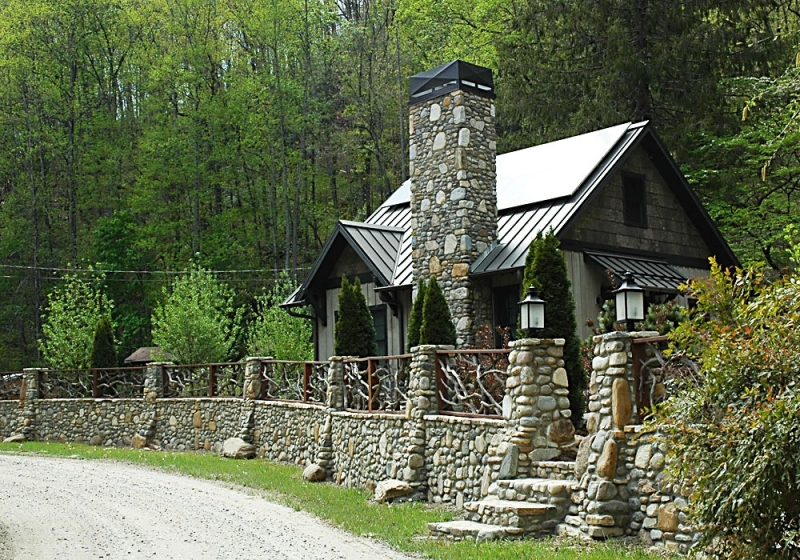 Arts & Crafts cottage